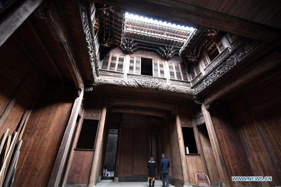 Wuyuan puts up centuries-old houses for 'adoption'- China.org.cn