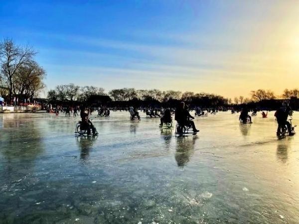 Shichahai Ice Rink opens for Beijing's Winter Ice and Snow Season ...